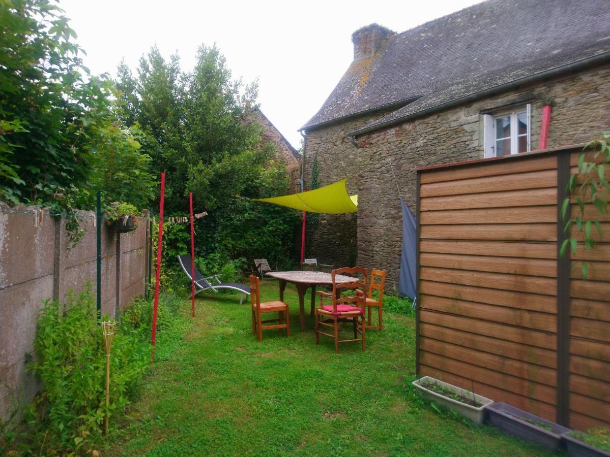 Chambre D'Art Josselin Exterior photo